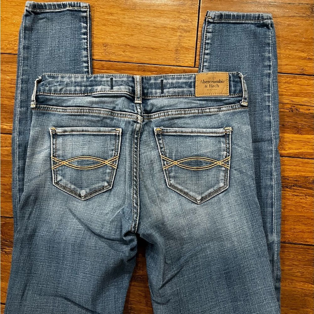 Abercrombie & Fitch High Rise Super Skinny Jeans
